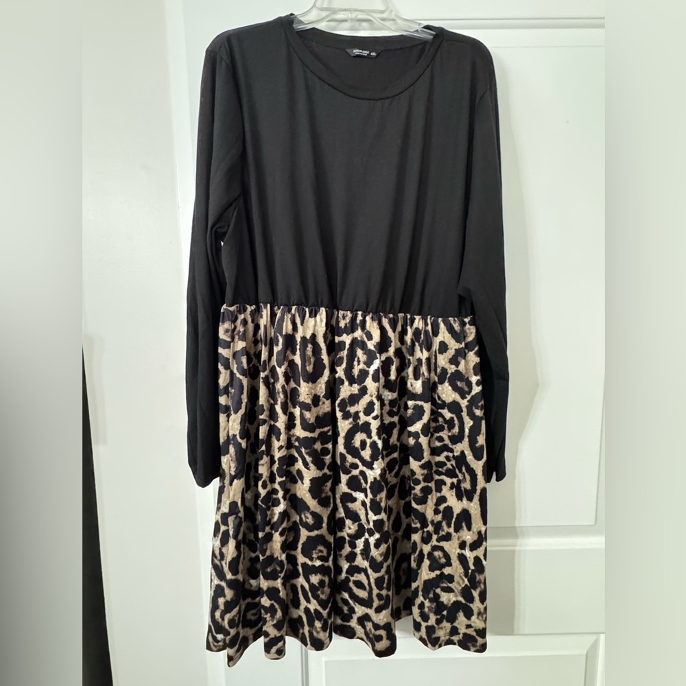Women’s knee length dress